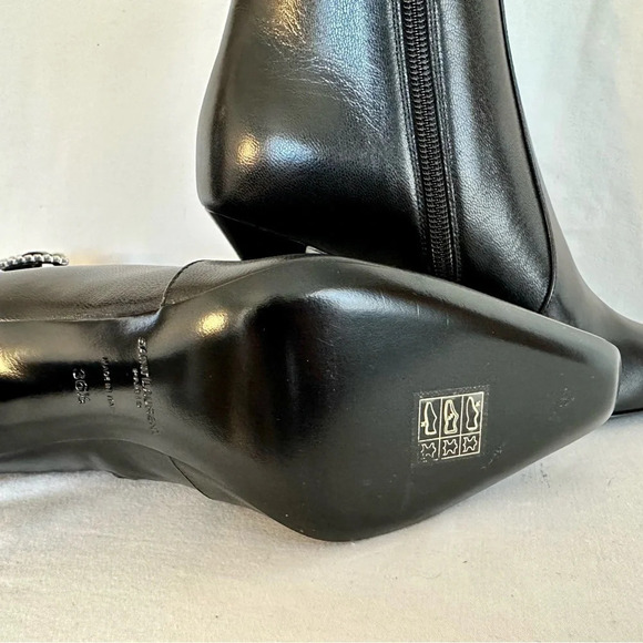 NIB Saint Laurent Tom Goatskin Crystal-Buckle Booties size: 6.5/ 36 1/2 - Picture 6 of 6